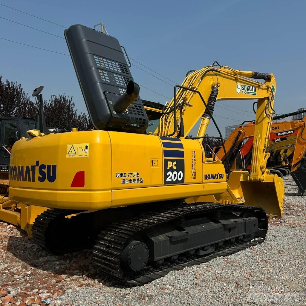 Komatsu 200-8 Rupsgraafmachines