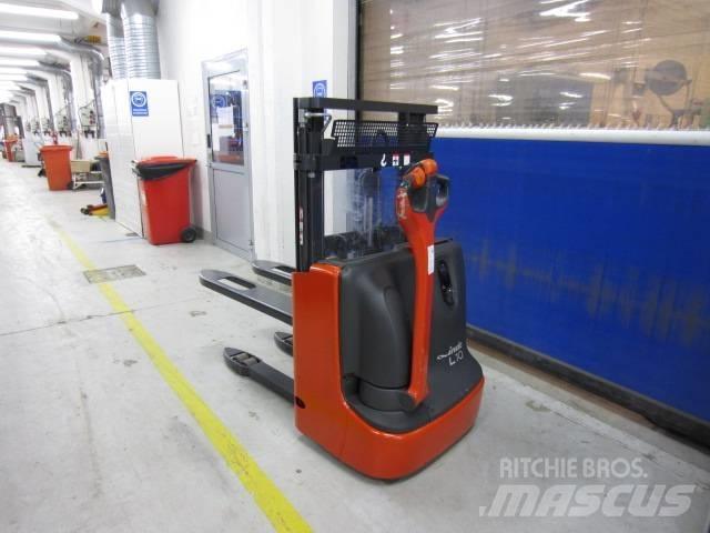 Linde L 10 Stapelaar meeloop