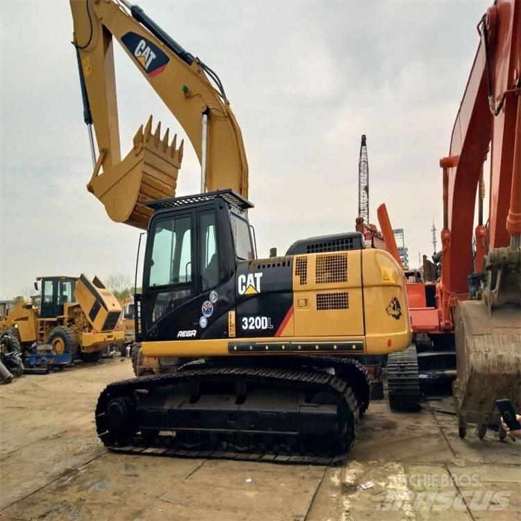 CAT 325 D L Rupsgraafmachines