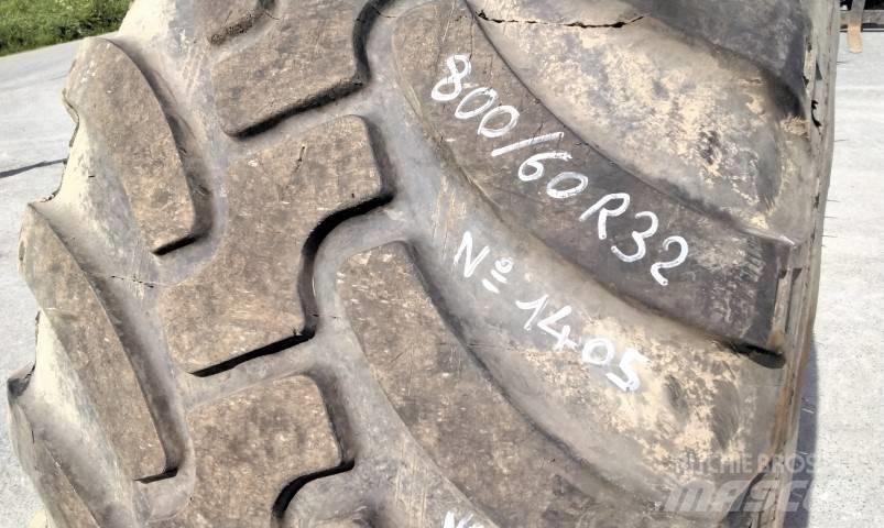 Alliance 800/60R32 Banden, wielen en velgen