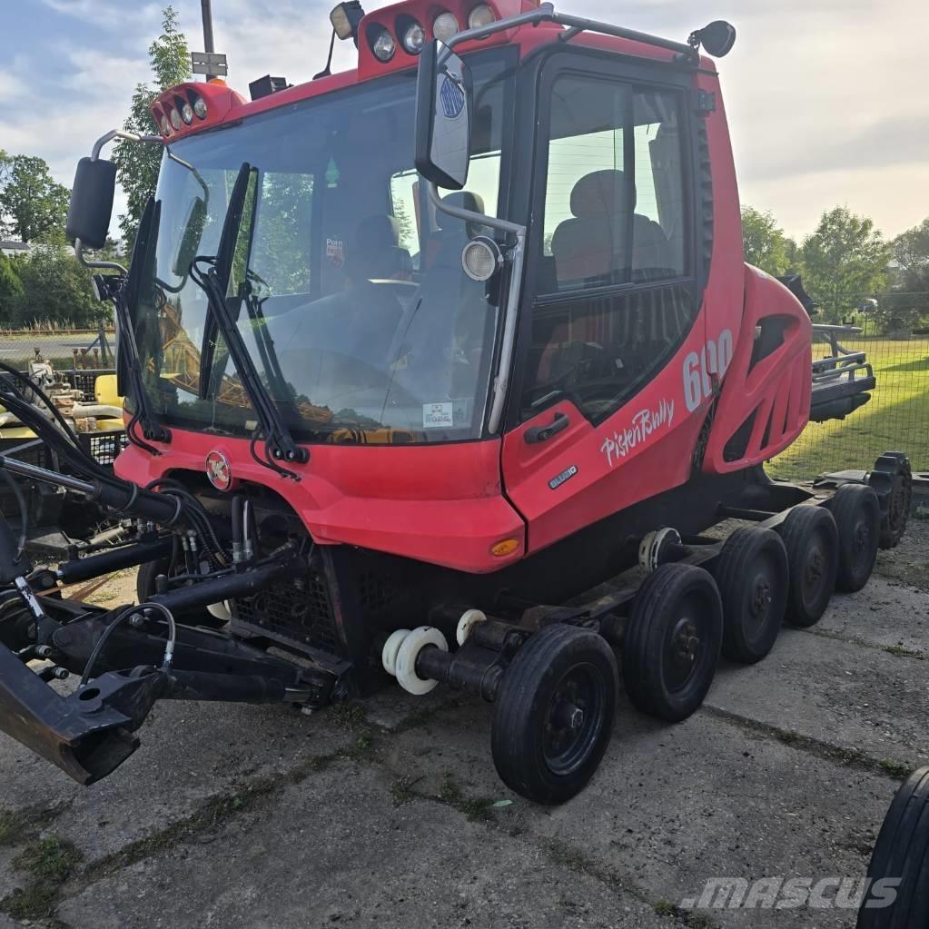 Kässbohrer PB 600 Sneeuwruimers en -schuivers