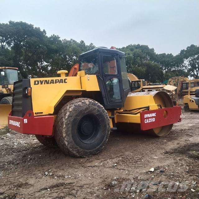 Dynapac CA 251 D Trilrolwalsen