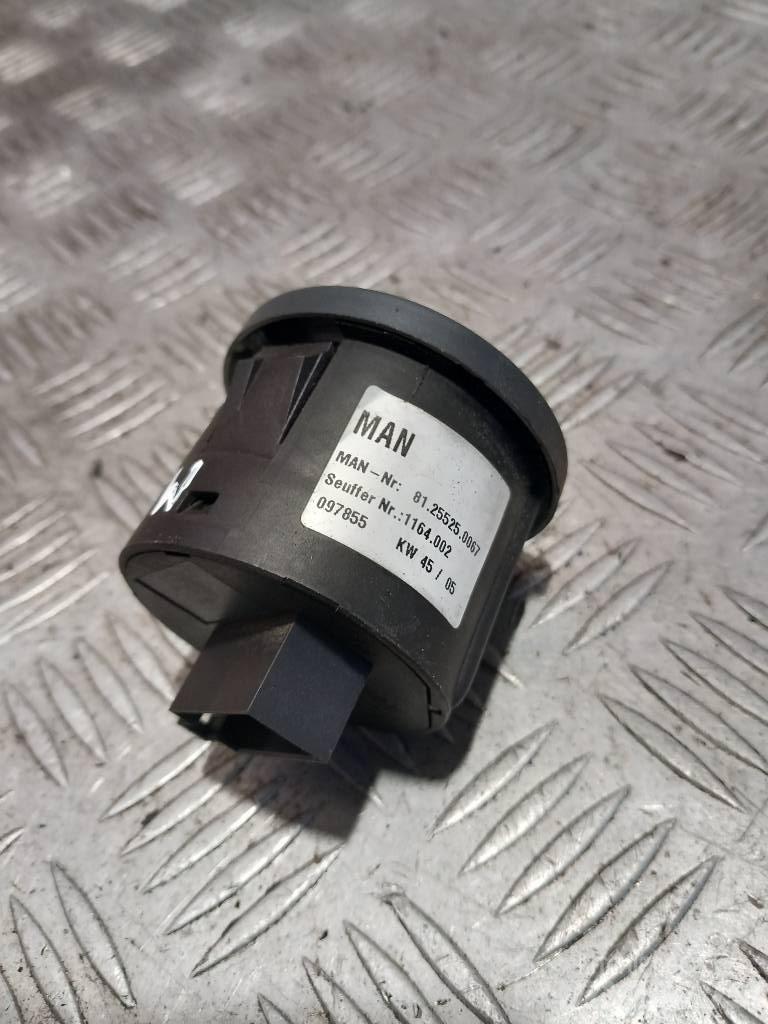 MAN TGM  81255250193 Cabine en interieur