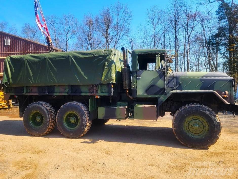 BMY M925A2 Bakwagens met gesloten opbouw