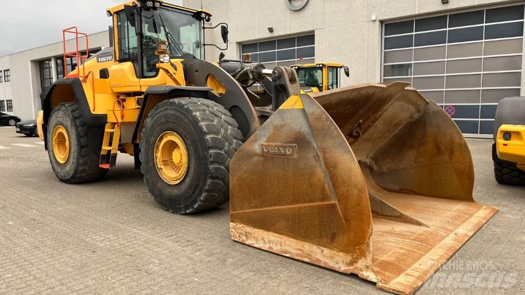 Volvo L260H Wielladers