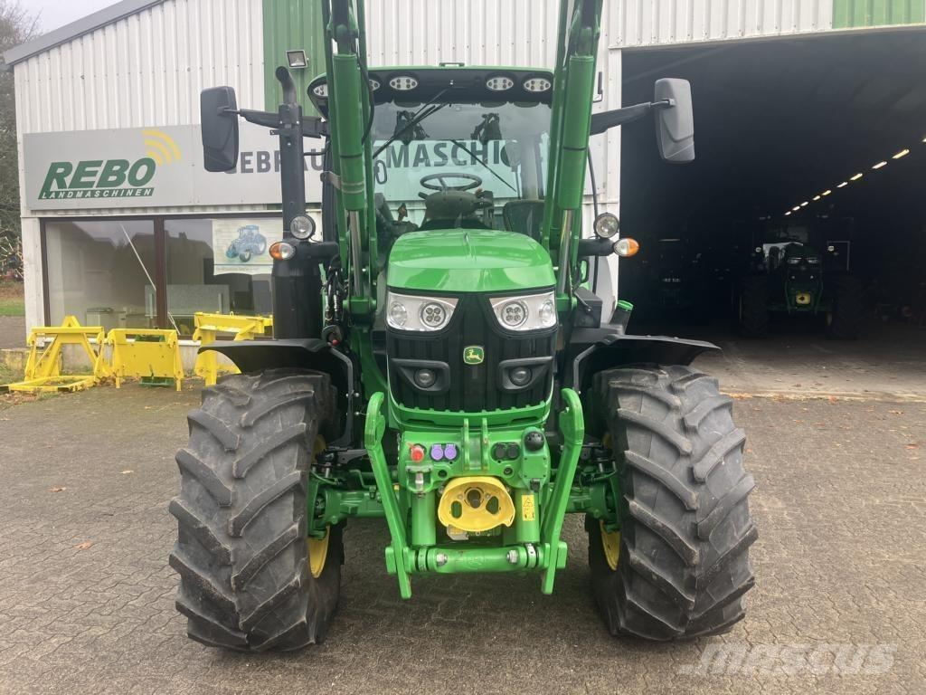 John Deere 6130R Tractoren
