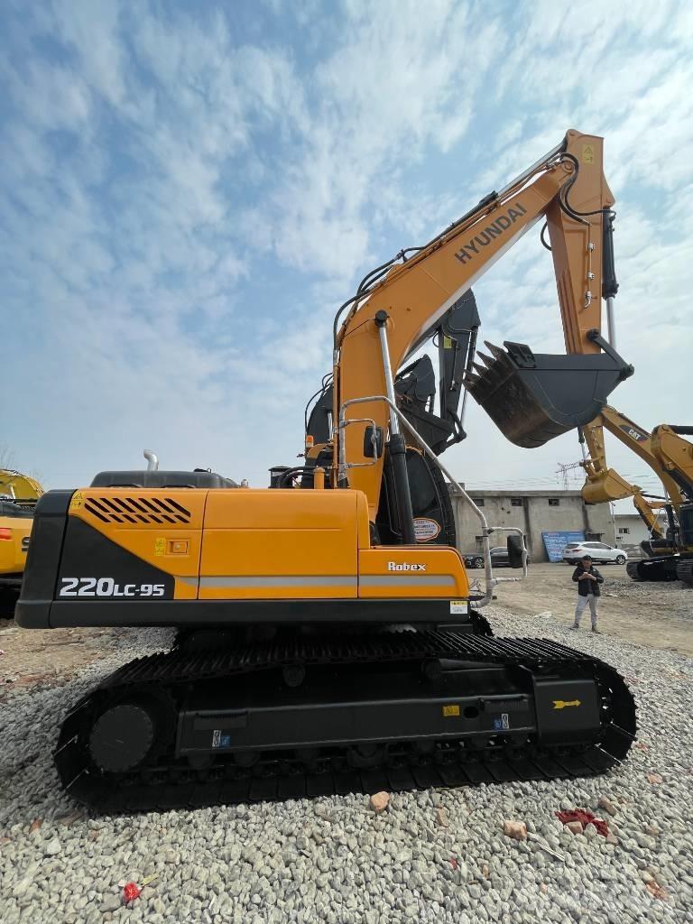Hyundai 220 Rupsgraafmachines