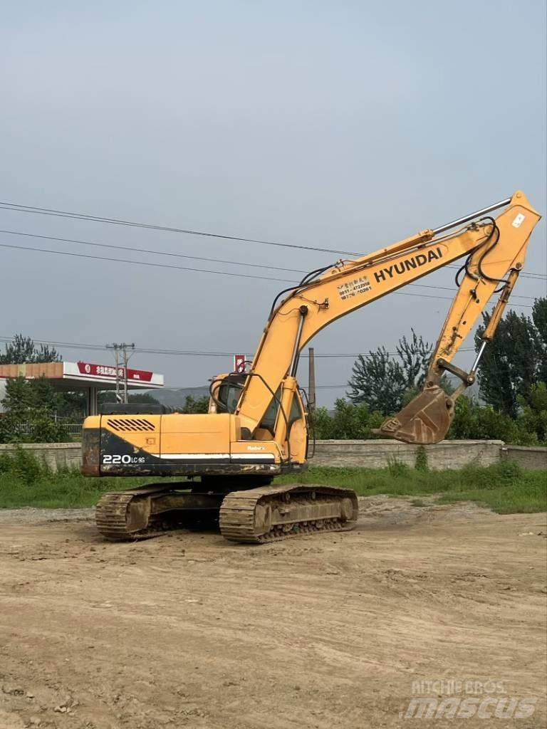 Hyundai R220-9S Rupsgraafmachines