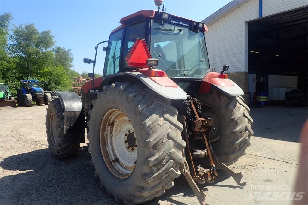 New Holland M135 Tractoren