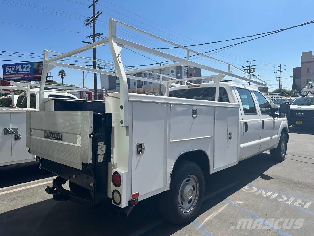 Ford F 350 Bestelwagens met open laadbak