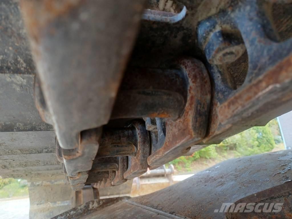 Hitachi ZX 135 US-6 Rupsgraafmachines