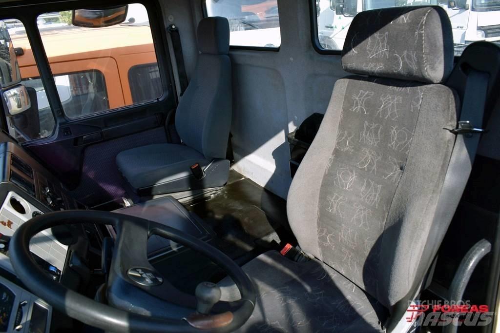 MAN SERIES 4 Cabine en interieur