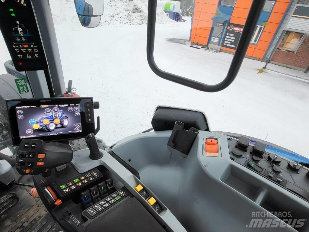 Valtra T 215 Tractoren