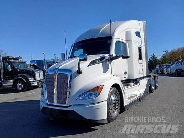 Kenworth T680 Trekkers