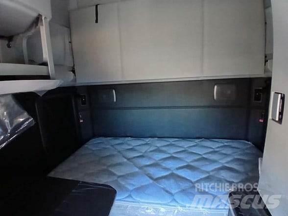 Kenworth T680 Trekkers