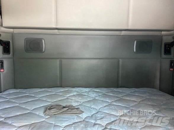 Kenworth T680 Trekkers