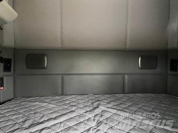 Kenworth T680 Trekkers
