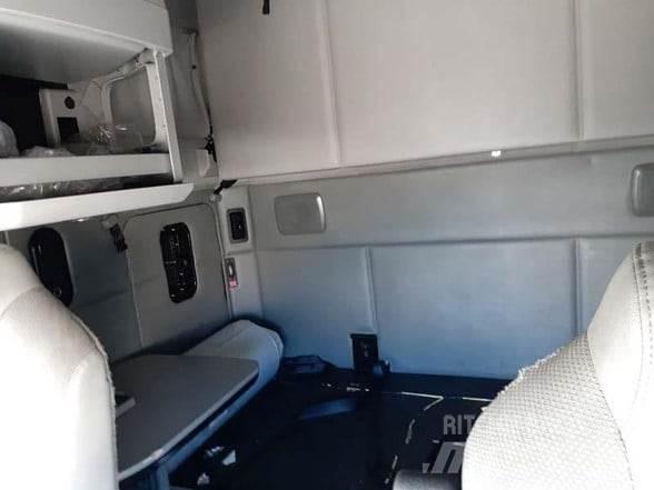 Kenworth T680 Trekkers