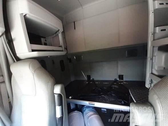 Kenworth T680 Trekkers