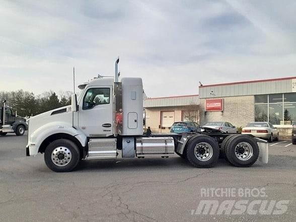 Kenworth T880 Trekkers