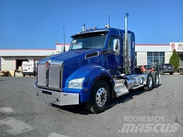 Kenworth T880 Trekkers