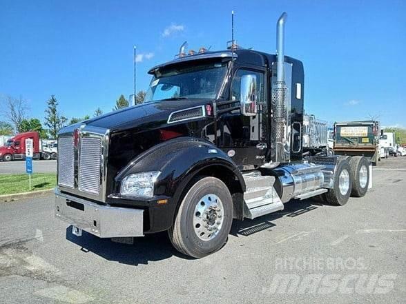 Kenworth T880 Trekkers