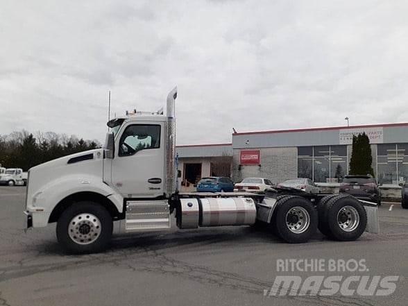 Kenworth T880 Trekkers