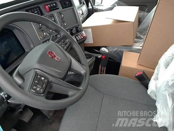 Kenworth T880 Trekkers
