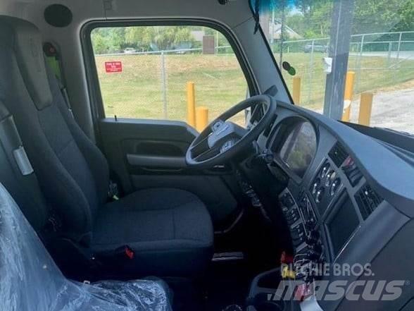 Kenworth T880 Trekkers