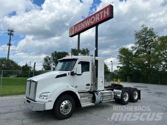 Kenworth T880 Trekkers