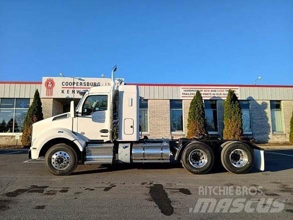 Kenworth T880 Trekkers