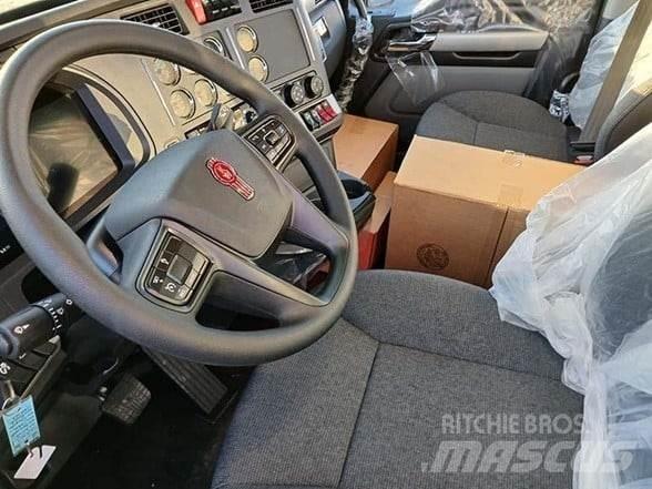 Kenworth T880 Trekkers