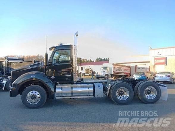Kenworth T880 Trekkers