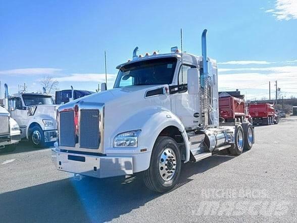 Kenworth T880 Trekkers