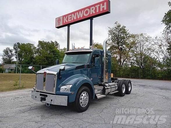 Kenworth T880 Trekkers