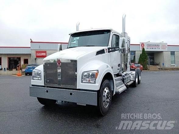 Kenworth T880 Trekkers