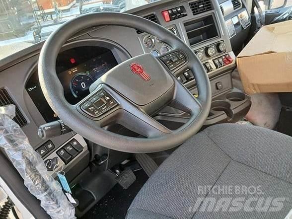 Kenworth T880 Trekkers