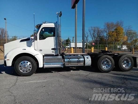 Kenworth T880 Trekkers