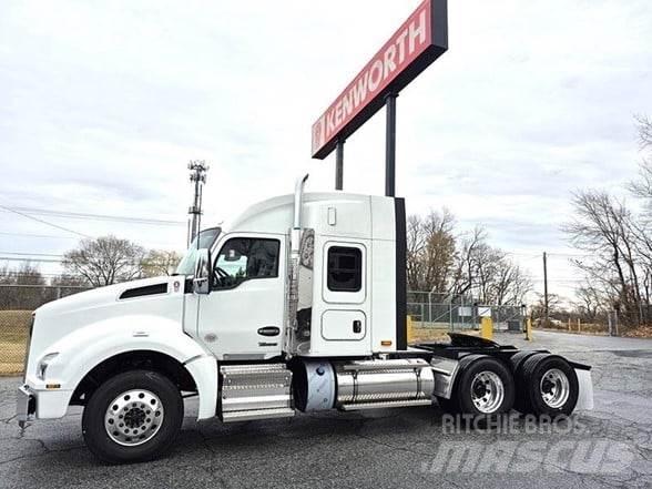 Kenworth T880 Trekkers