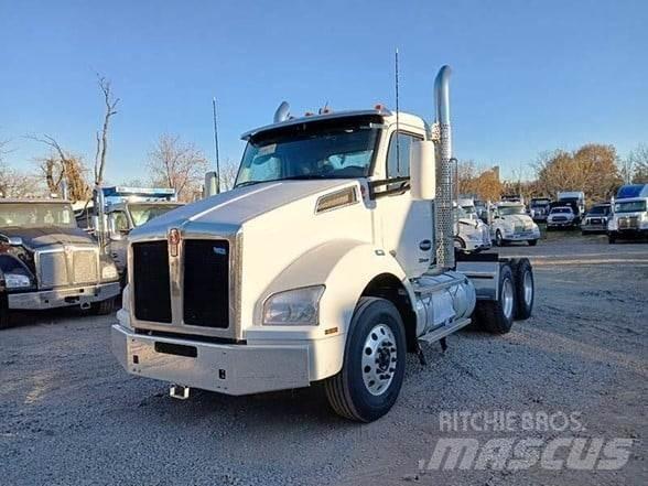 Kenworth T880 Trekkers