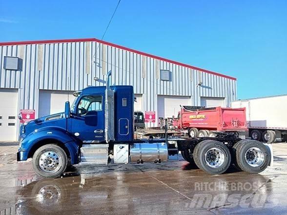Kenworth T880 Trekkers