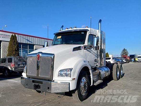 Kenworth T880 Trekkers