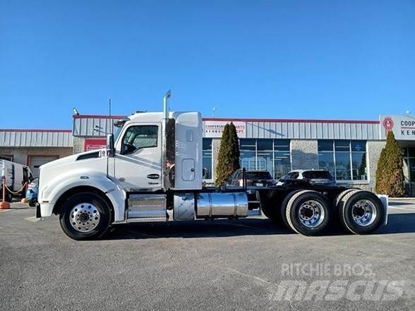 Kenworth T880 Trekkers