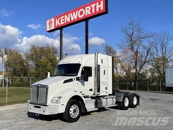 Kenworth T880 Trekkers