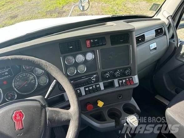 Kenworth T880 Trekkers