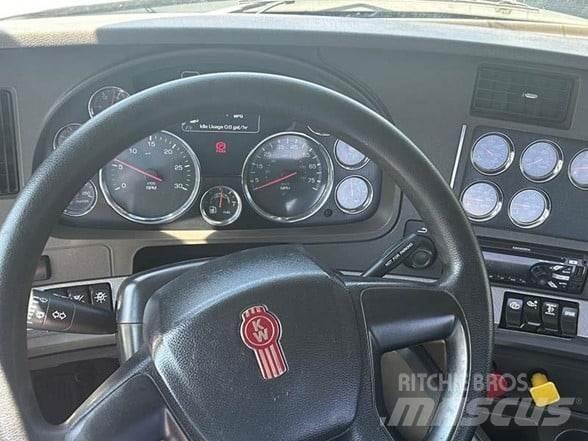 Kenworth T880 Trekkers