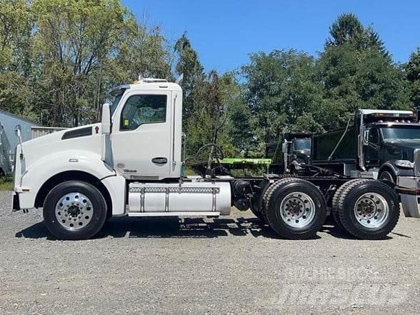 Kenworth T880 Trekkers