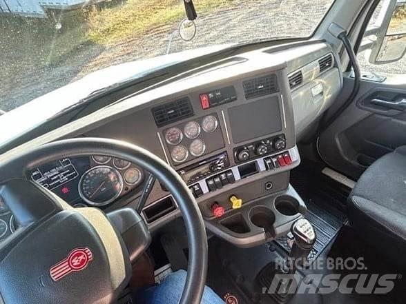 Kenworth T880 Trekkers