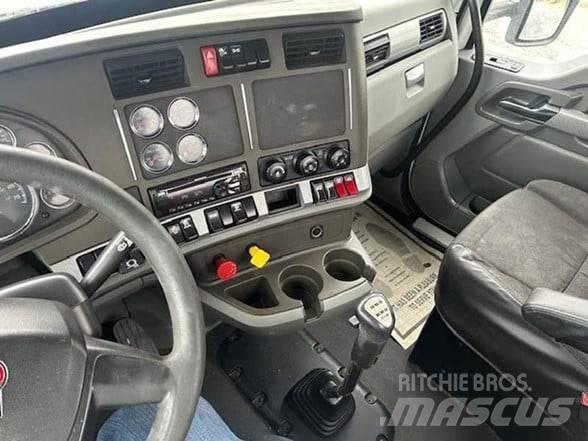 Kenworth T880 Trekkers