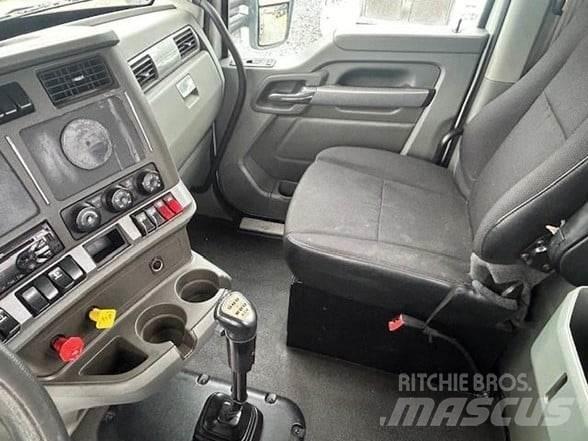Kenworth T880 Trekkers